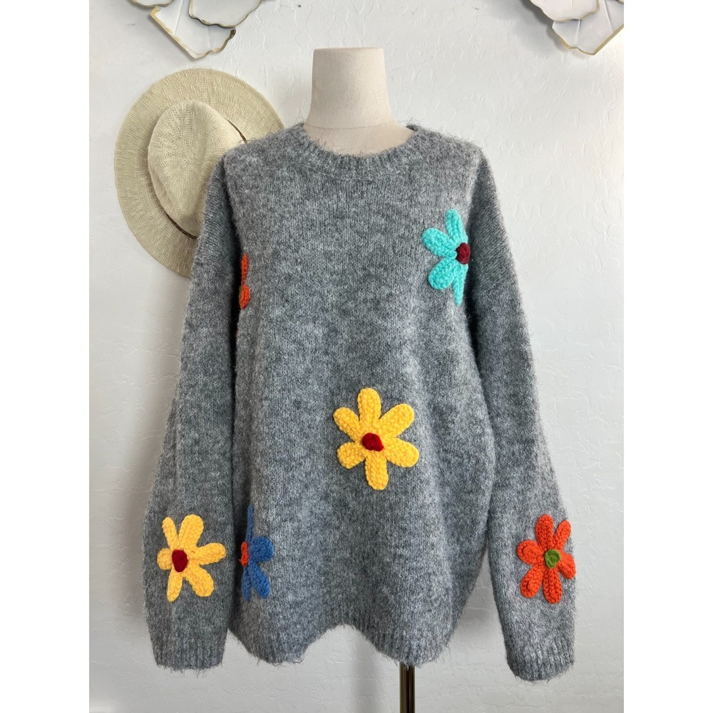 Wild flower knit sweater size XS/S gray crochet multicolor Y2K fluffy oversized